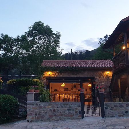 Casa Rural Caborzal Renedo De Cabuerniga Exterior foto