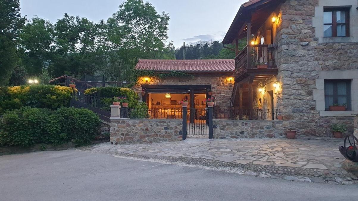 Casa Rural Caborzal Renedo De Cabuerniga Exterior foto