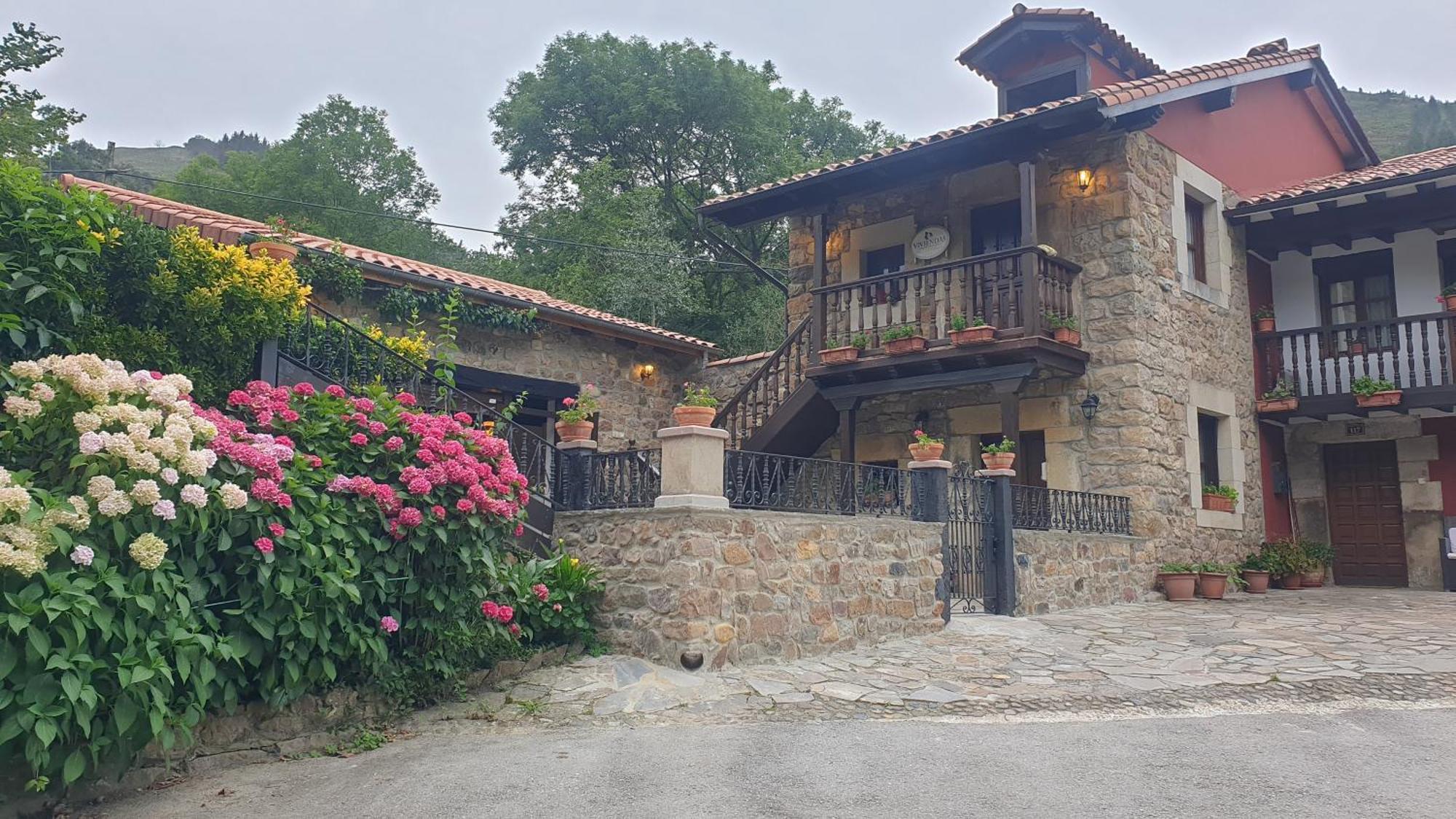 Casa Rural Caborzal Renedo De Cabuerniga Exterior foto